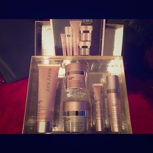 Timewise volu-firm set